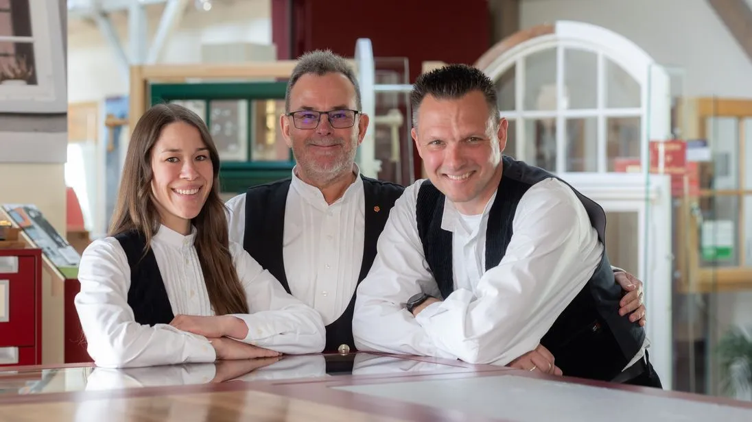 Stefanie Kramp, Guido Kramp und Maik Ebert (v. l. n. r.) sind Geschäftsführer in der Firma Kramp & Kramp GmbH + Co. KG.